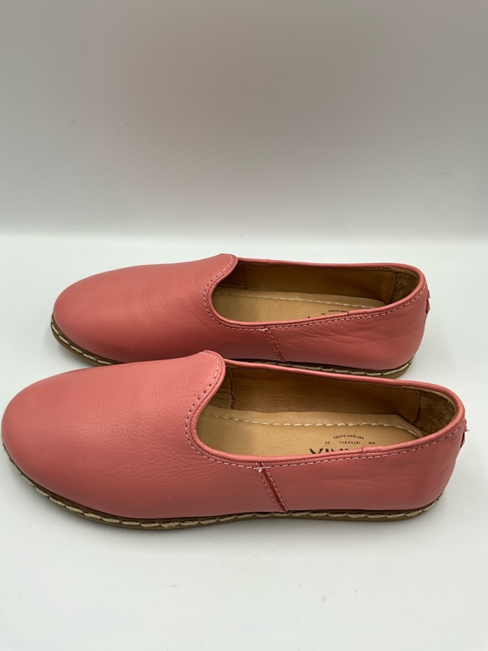 CHARIX Loafers Size 5 (38) Coral Pink Leather Loafer